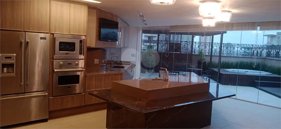 Duplex com 7 quartos à venda em Anália Franco – SP