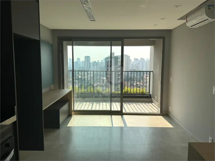 Studio com 1 quarto à venda ou para alugar em Moema – SP