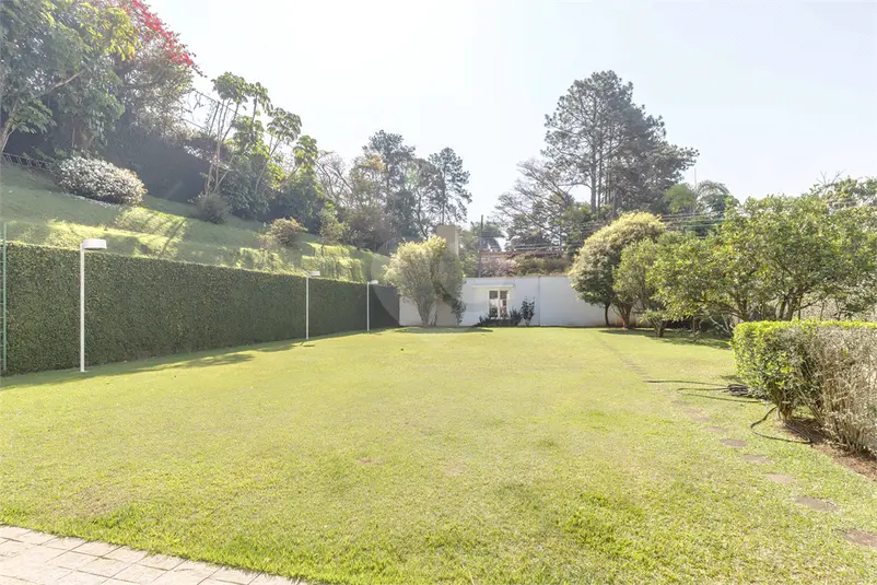 Casa com 3 quartos à venda ou para alugar em Chácara Flora – SP