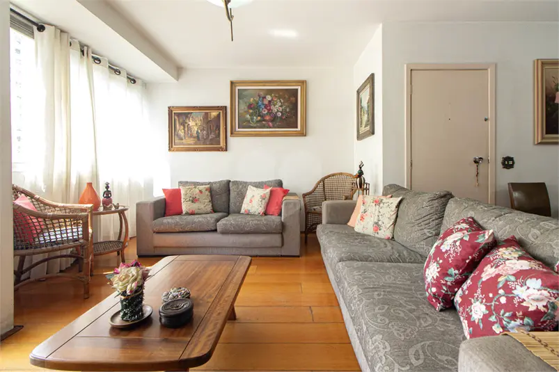 Apartamento com 4 quartos à venda em Moema – SP
