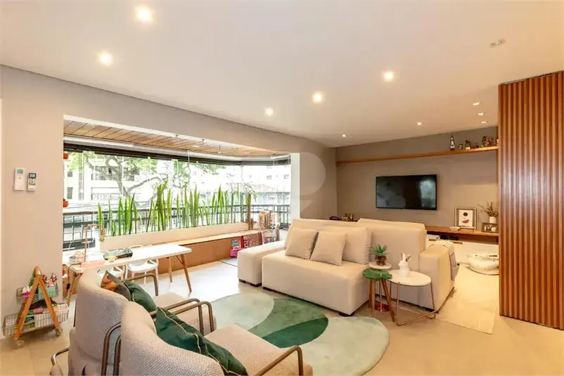 Apartamento com 3 quartos à venda em Moema – SP