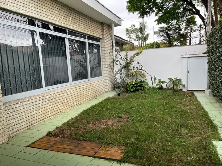 Casa com 3 quartos à venda em Moema – SP