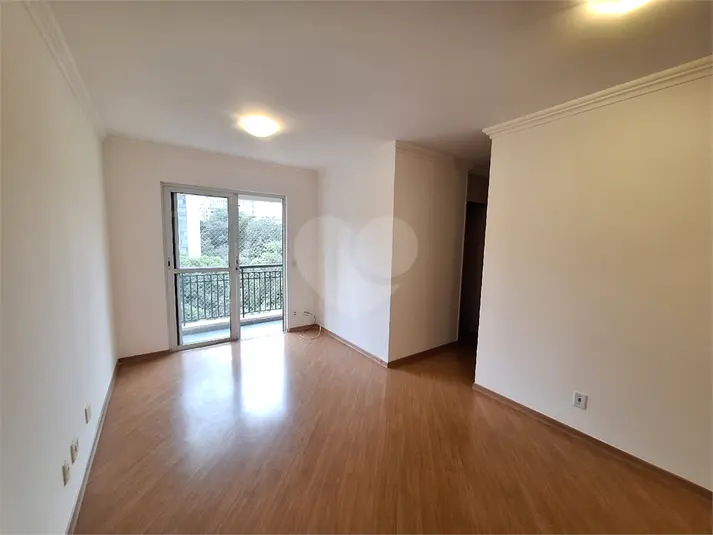 Apartamento com 3 quartos para alugar em Morumbi – SP