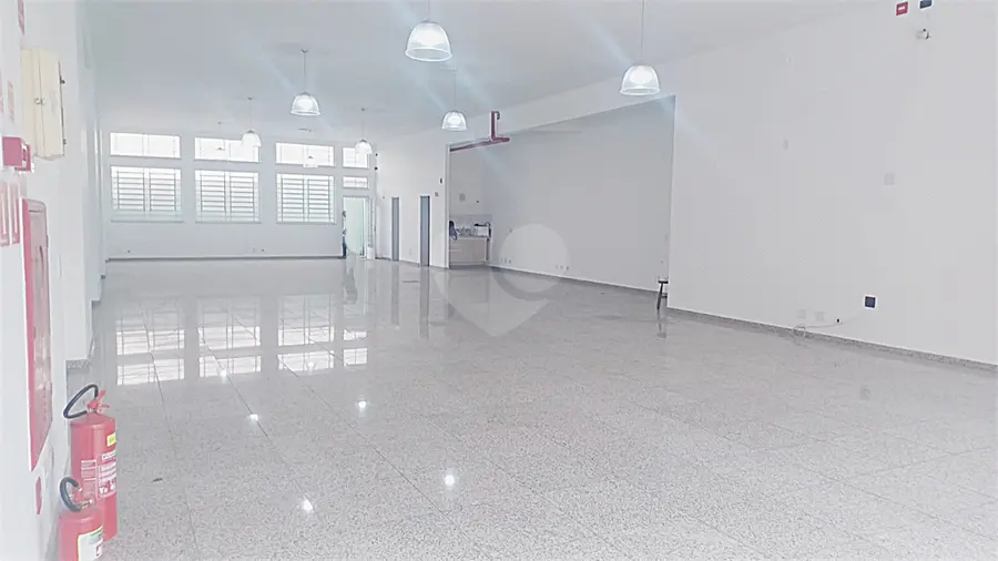 Salão Comercial para alugar em Vila São Judas Tadeu – SP