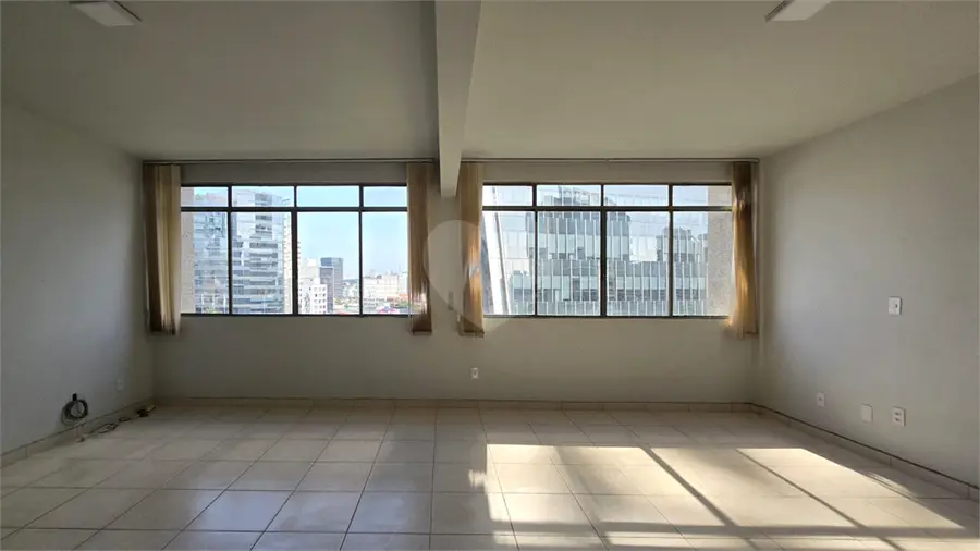 Salas à venda ou para alugar em Pinheiros – SP
