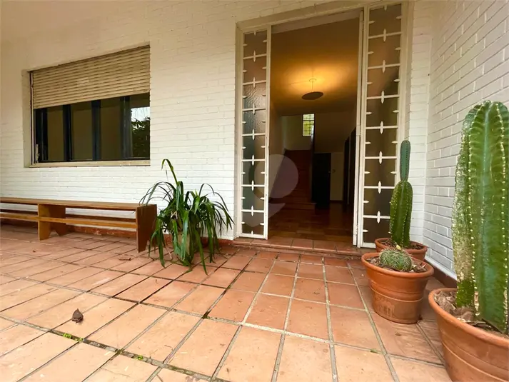 Casa com 3 quartos à venda em Pacaembú – SP