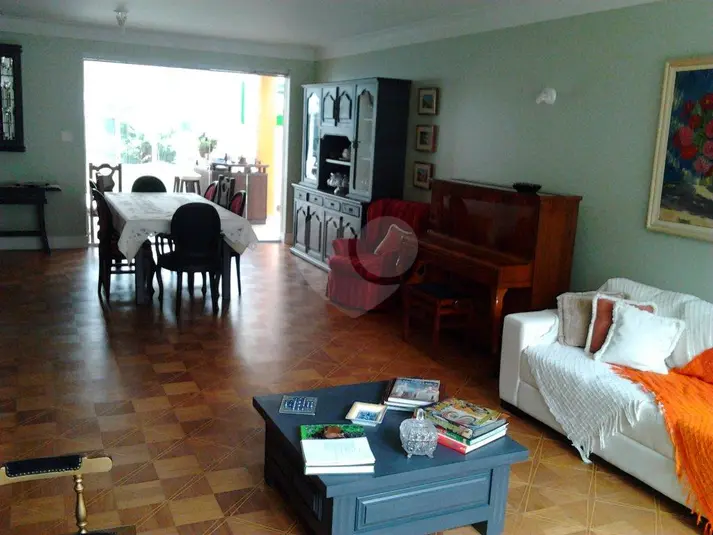 Sobrado com 4 quartos à venda em Alto da Boa Vista – SP