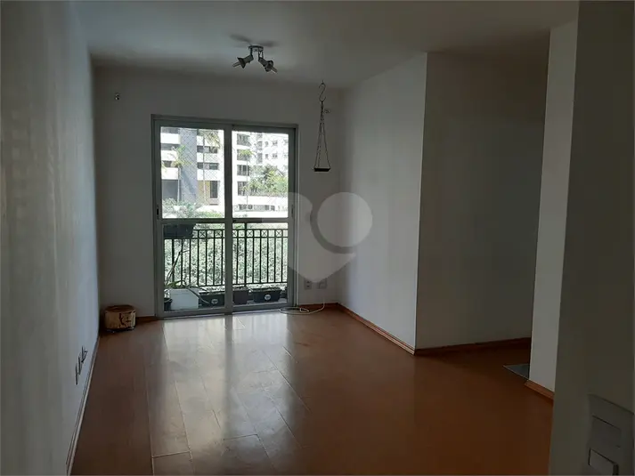 Apartamento com 3 quartos à venda ou para alugar em Morumbi – SP