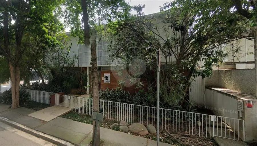Sobrado com 6 quartos à venda em Jardim América – SP