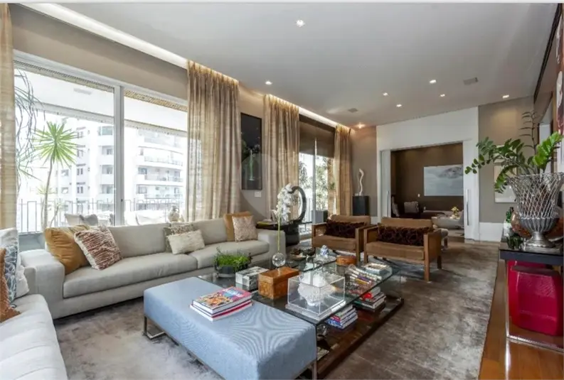 Apartamento com 4 quartos à venda em Itaim Bibi – SP
