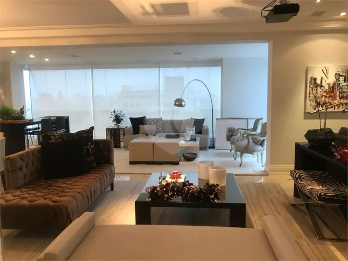 Apartamento com 3 quartos à venda em Moema – SP