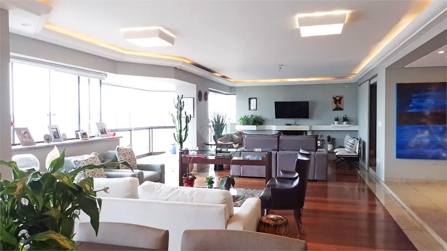 Apartamento com 3 quartos à venda em Cambuci – SP