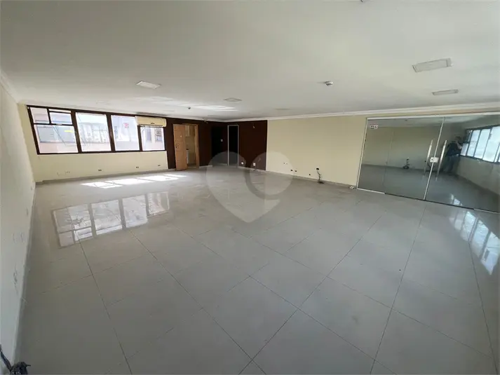 Salas para alugar em Centro – SP