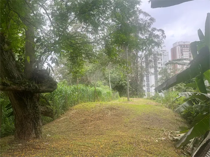 Terreno à venda em Panamby – SP