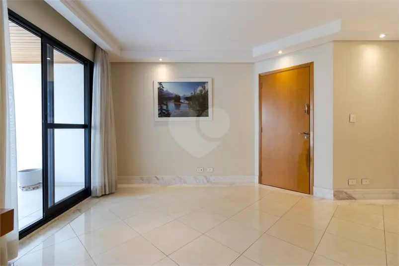 Apartamento com 2 quartos à venda em Moema – SP