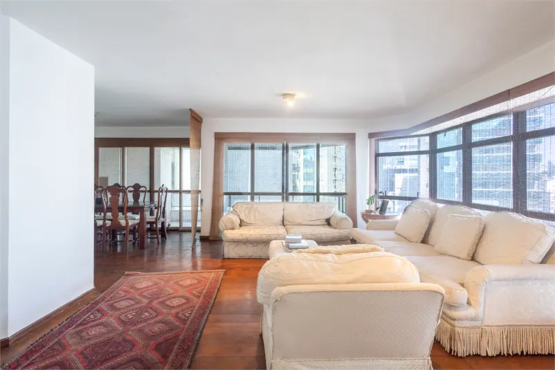 Apartamento com 4 quartos à venda em Itaim Bibi – SP