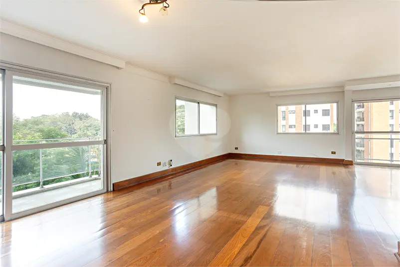 Apartamento com 4 quartos à venda em Vila Nova Conceição – SP
