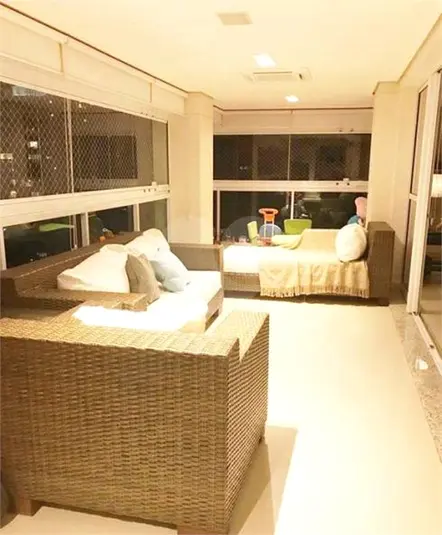 Apartamento com 3 quartos à venda em Moema – SP