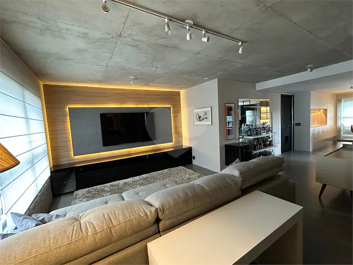 Apartamento com 1 quarto à venda ou para alugar em Cidade Monções – SP