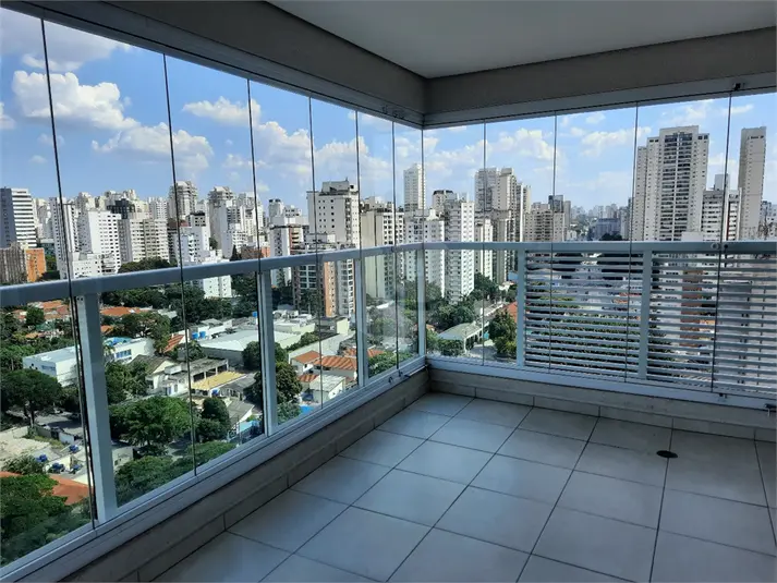 Apartamento com 2 quartos à venda em Moema – SP