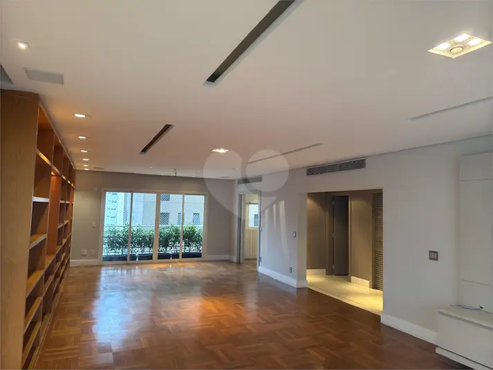 Apartamento com 3 quartos à venda em Jardim Europa – SP