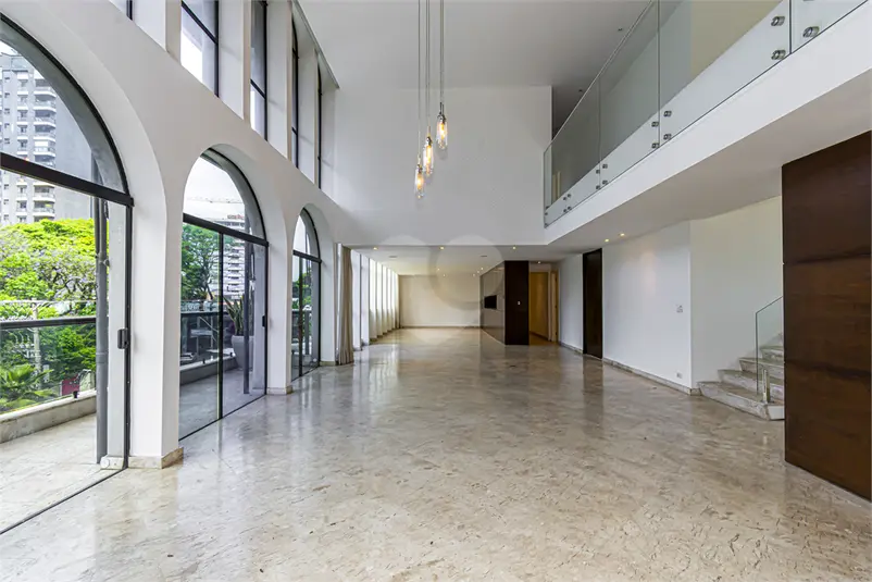 Apartamento com 4 quartos à venda ou para alugar em Moema – SP