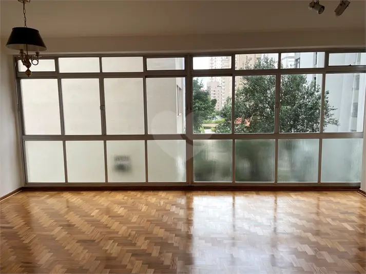 Apartamento com 3 quartos à venda em Jardim Europa – SP