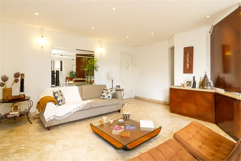 Apartamento com 3 quartos à venda ou para alugar em Vila Nova Conceição – SP