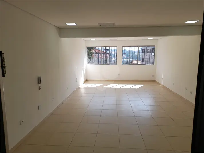 Salas para alugar em Penha – SP