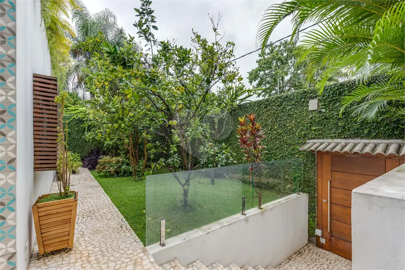 Sobrado com 3 quartos à venda em Jardim Cordeiro – SP
