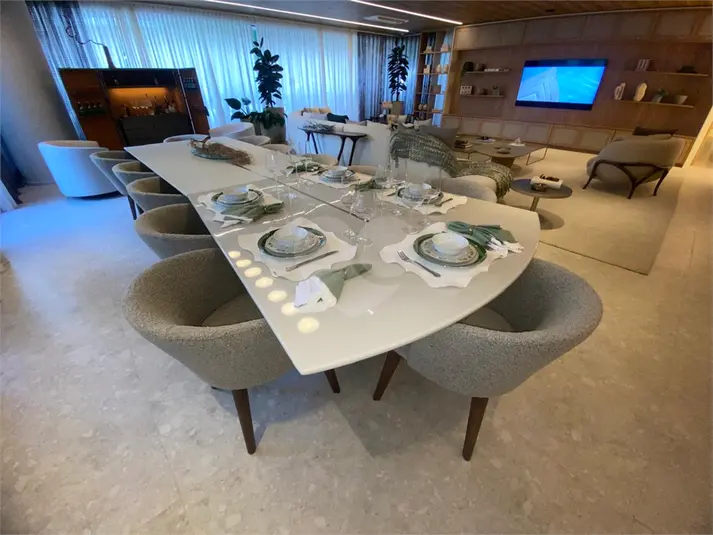 Apartamento com 4 quartos à venda em Moema – SP