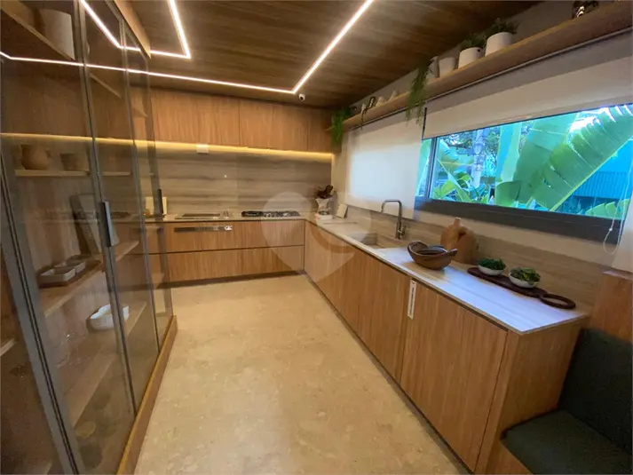 Apartamento com 3 quartos à venda em Moema – SP