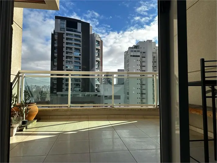 Duplex com 2 quartos à venda em Moema – SP