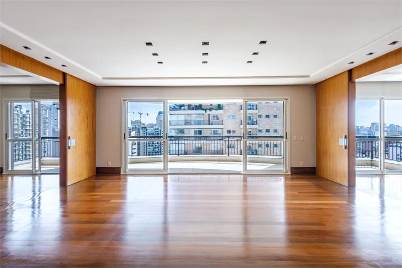 Apartamento com 3 quartos à venda em Moema – SP