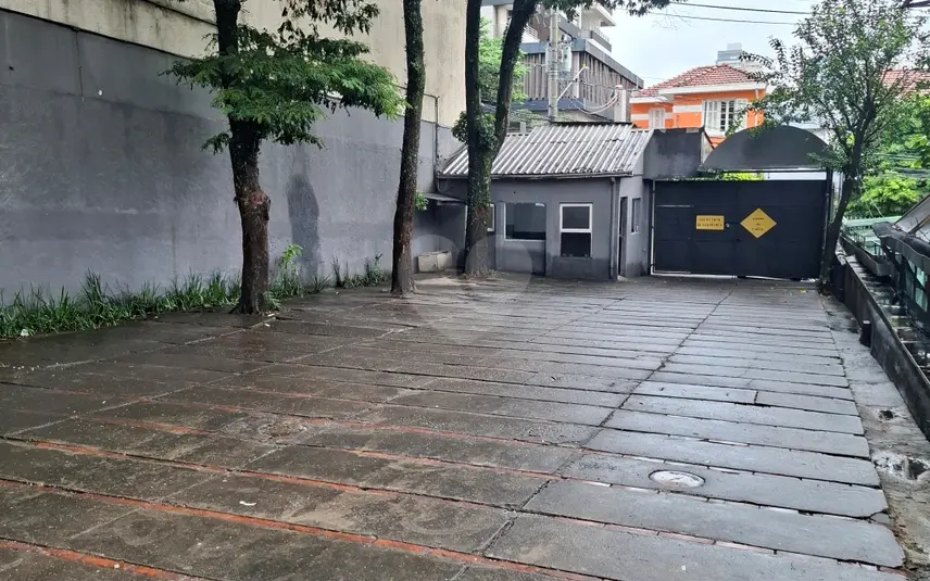Prédio inteiro à venda ou para alugar em Paraíso – SP