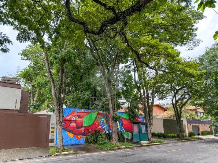 Terreno à venda em Alto de Pinheiros – SP