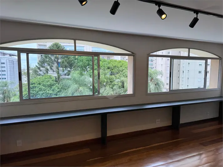 Apartamento com 4 quartos à venda em Bela Vista – SP