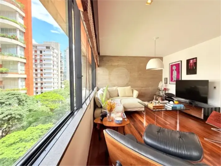 Apartamento com 3 quartos à venda em Itaim Bibi – SP