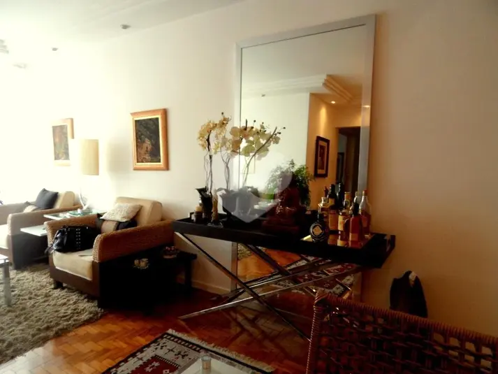 Apartamento com 3 quartos à venda em Bela Vista – SP