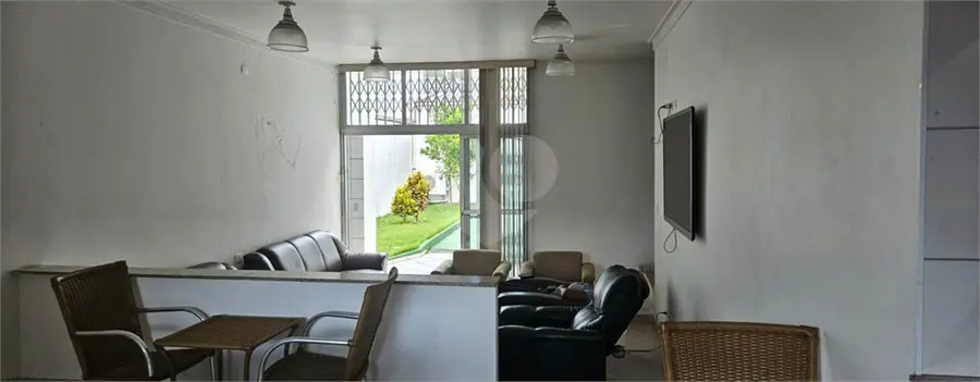 Casa com 1 quarto à venda em Alto de Pinheiros – SP
