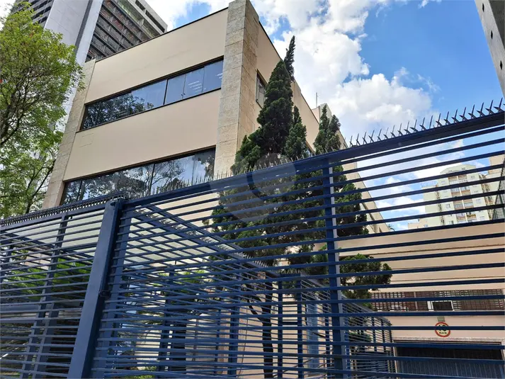 Prédio inteiro à venda em Brooklin – SP