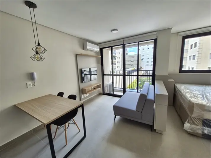 Apartamento com 1 quarto à venda ou para alugar em Vila Madalena – SP