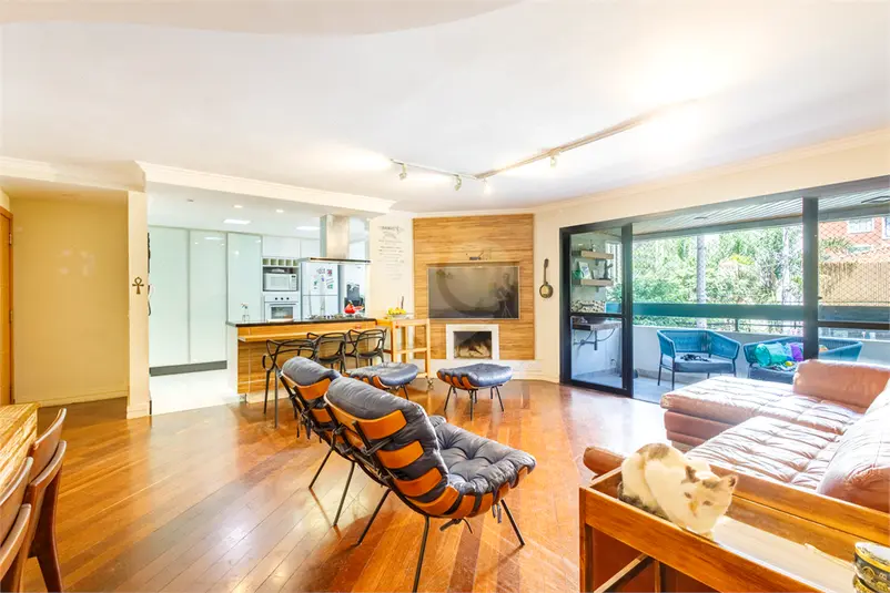 Apartamento com 4 quartos à venda em Moema – SP