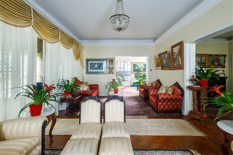 Casa com 5 quartos à venda em Pacaembú – SP