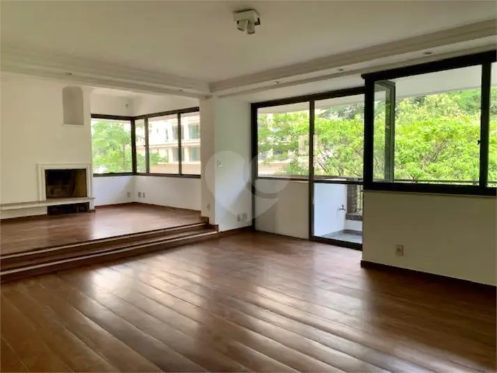 Apartamento com 4 quartos à venda em Jardim Europa – SP