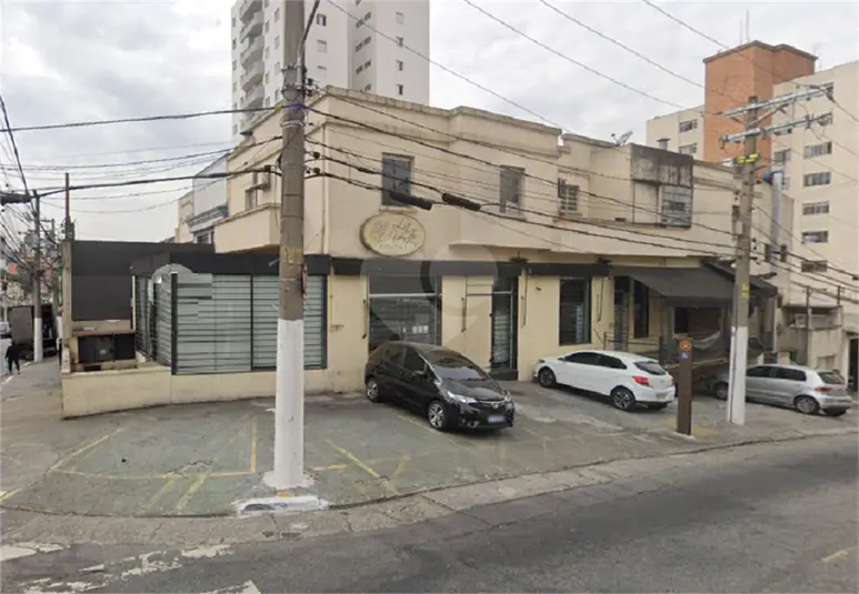 Prédio inteiro à venda em Santana – SP