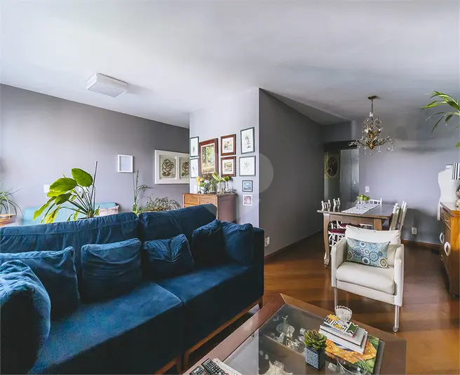 Apartamento com 4 quartos para alugar em Moema – SP