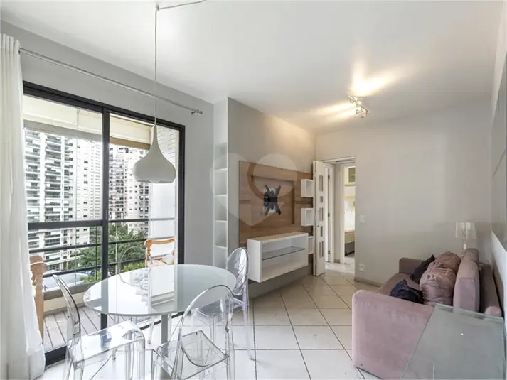 Apartamento com 2 quartos à venda em Moema – SP