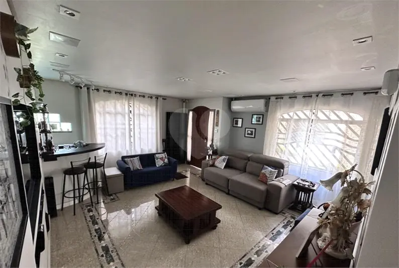 Condomínio com 3 quartos à venda em Santana – SP