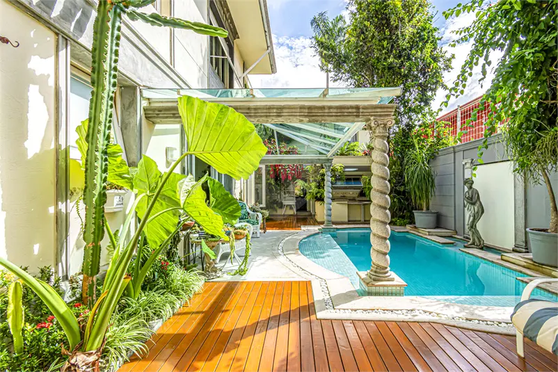 Casa com 4 quartos à venda em Jardim Luzitânia – SP